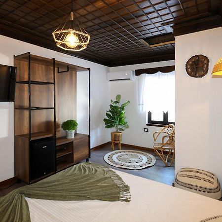 Ador Boutique Hotel Berat Buitenkant foto