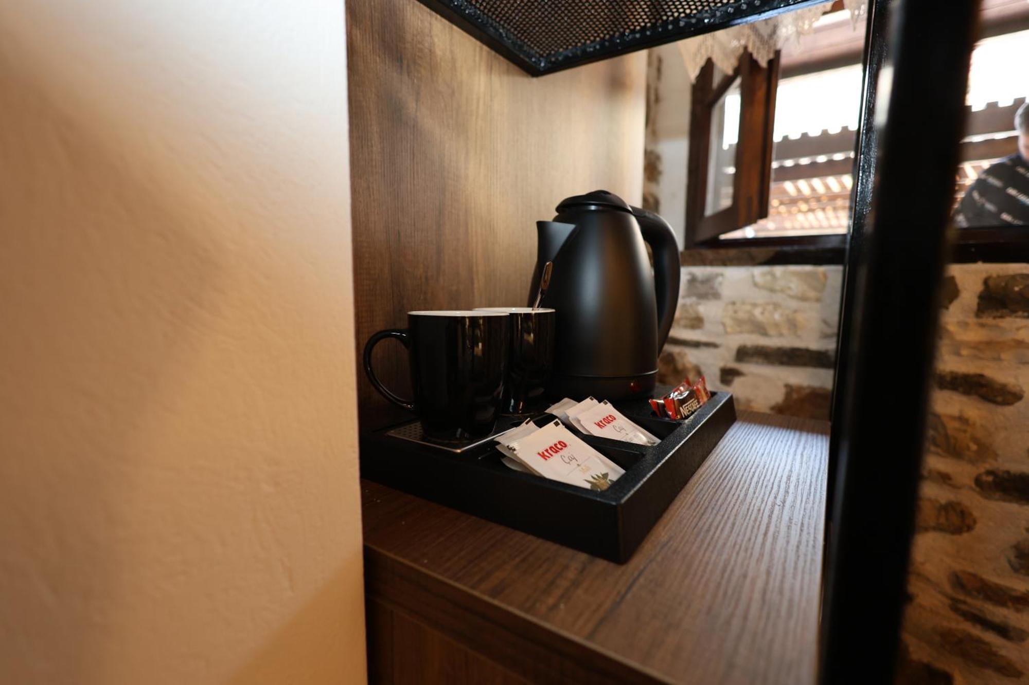 Ador Boutique Hotel Berat Buitenkant foto