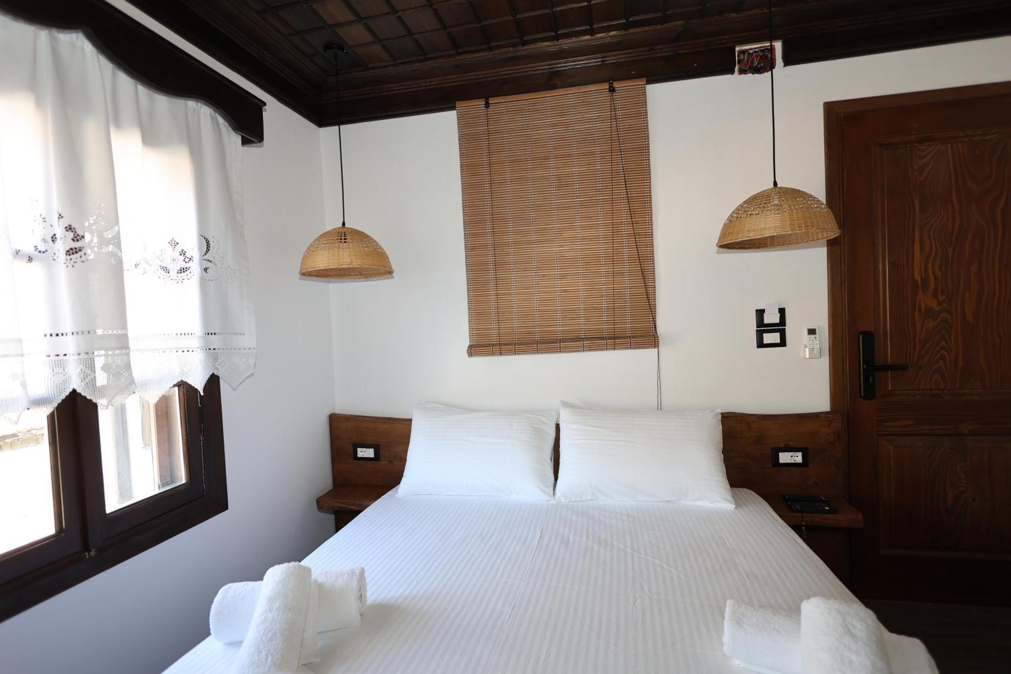 Ador Boutique Hotel Berat Buitenkant foto