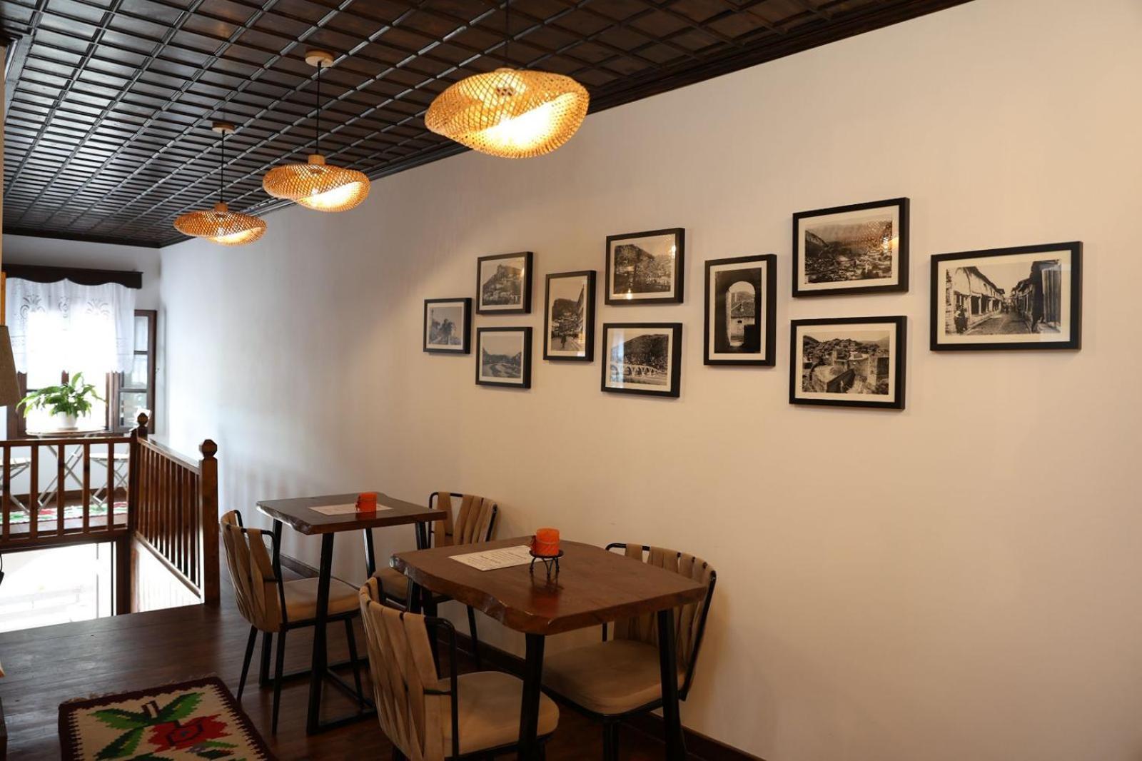 Ador Boutique Hotel Berat Buitenkant foto