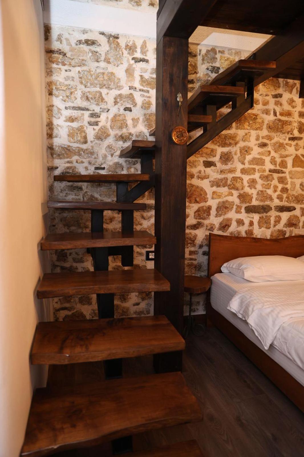 Ador Boutique Hotel Berat Buitenkant foto