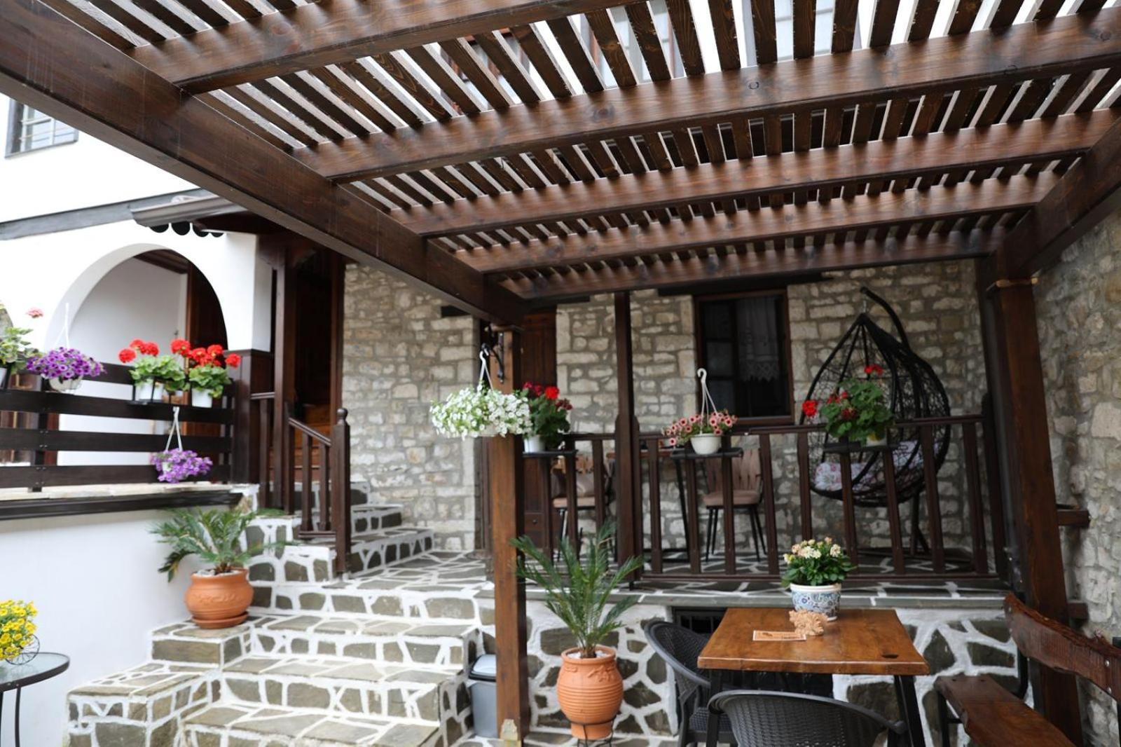 Ador Boutique Hotel Berat Buitenkant foto