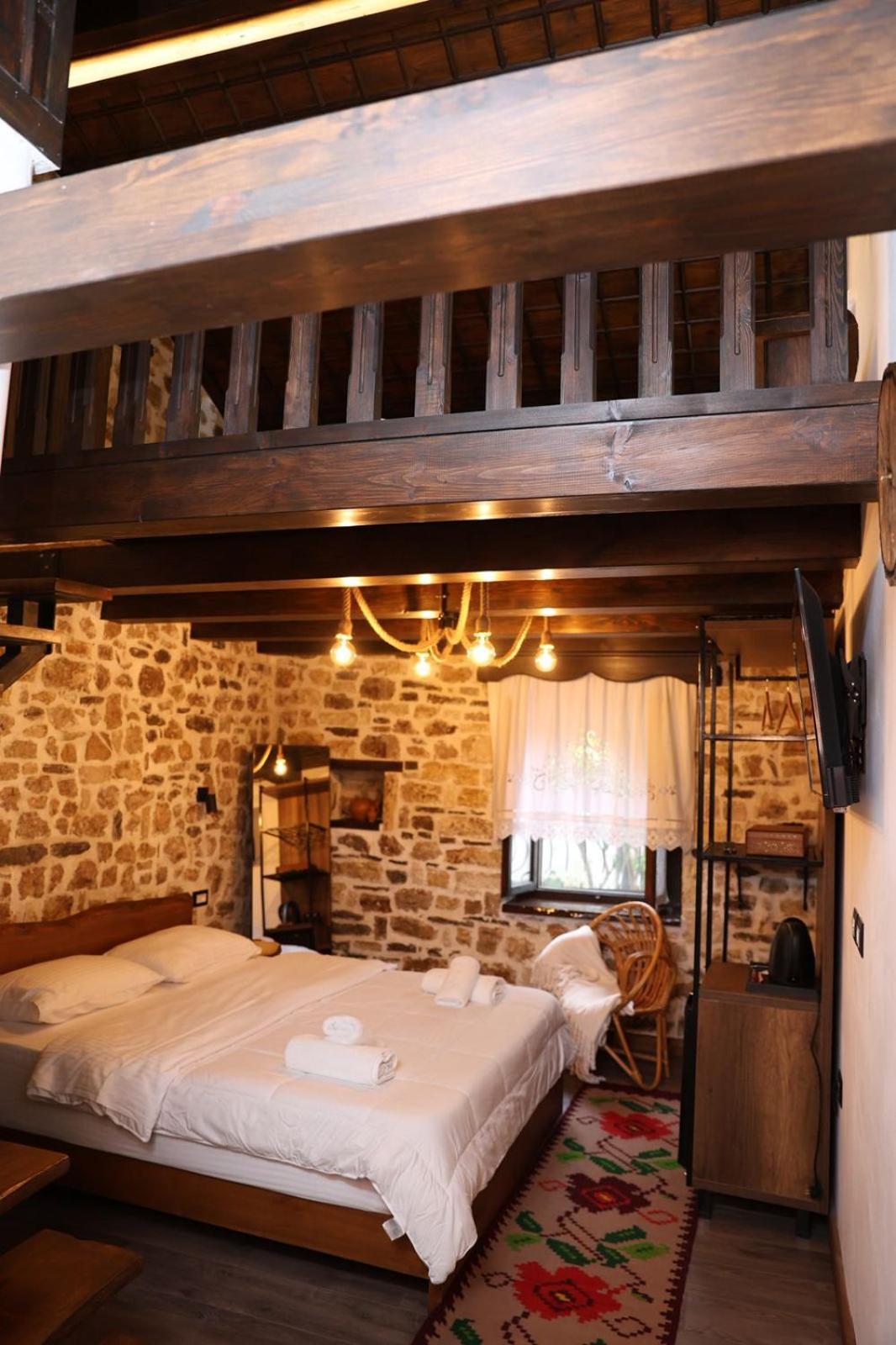 Ador Boutique Hotel Berat Buitenkant foto
